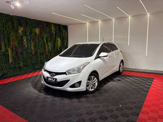 HYUNDAI HB20 1.6 PREMIUM 16V FLEX 4P AUTOMÁTICO HYUNDAI HB20 1.6 PREMIUM 16V FLEX 4P AUTOMÁTICO
